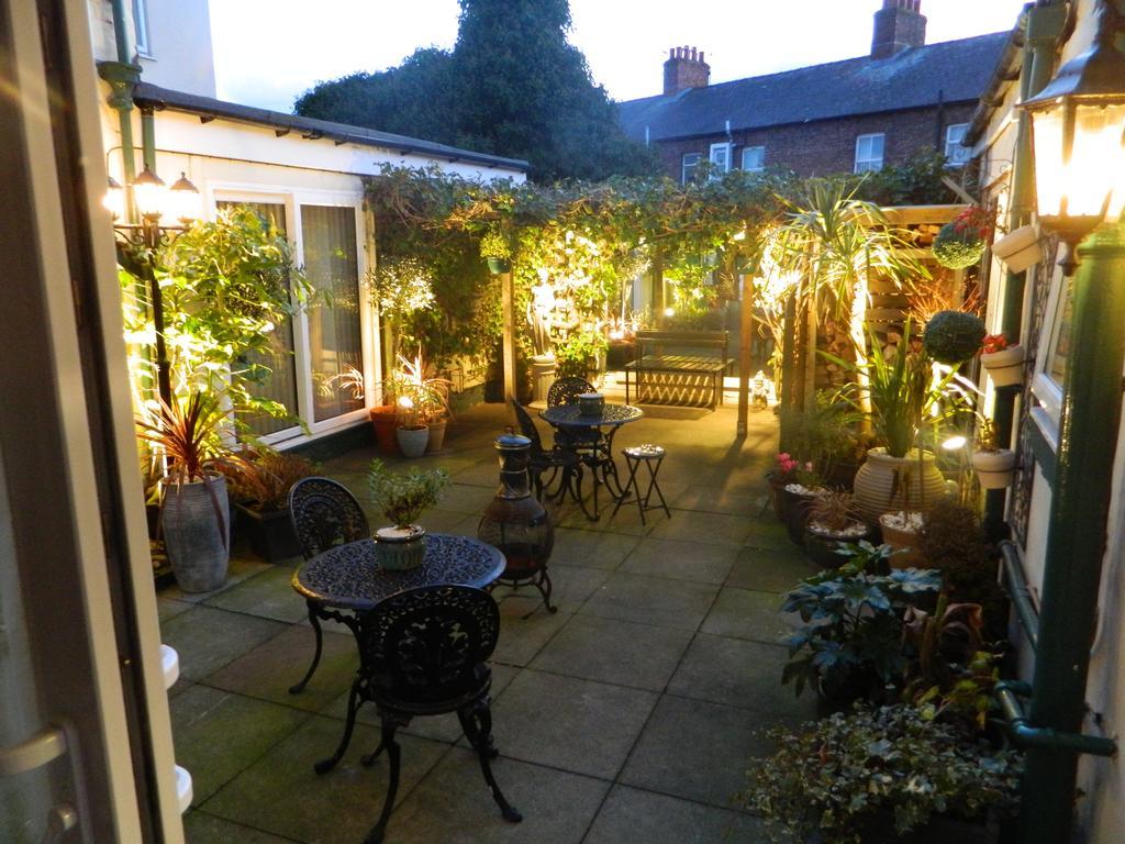 Abbey Court Guest House Carlisle (Cumbria) Exterior foto